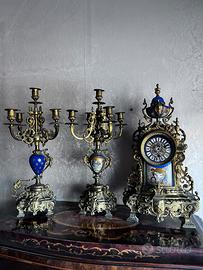 Trittico antico orologio e candelabri