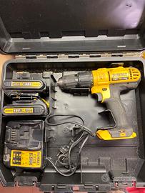 Avvitatore a percussione dewalt
