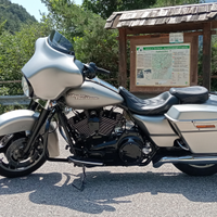 Harley Davidson street glide