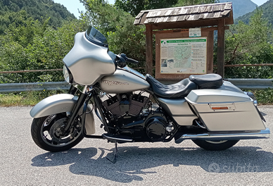 Harley Davidson street glide