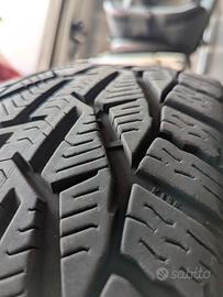 gomme invernali 215 50 R18 92v 