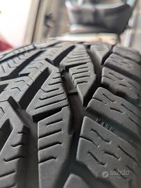 gomme invernali 215 50 R18 92v 