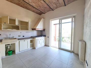 Appartamento di 75 m² con 4 locali a Montespertoli