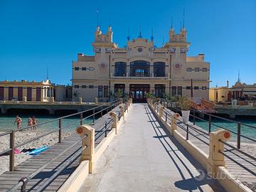 Mondello a pochi passi dalla piazza e dal mare