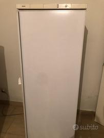 Congelatore verticale Ocean funzionante