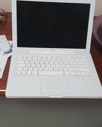 mac book pc portatile Apple