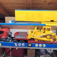BRUDER Scania con bulldozer cat