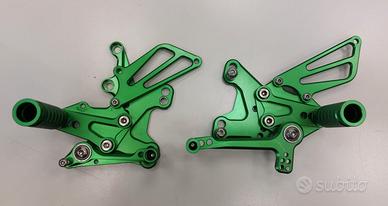 PEDANE RACING PER KAWASAKI NINJA ZX10R DAL 2011 AL