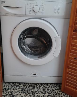 lavatrice Beko SLIM 5 kg funzionante
