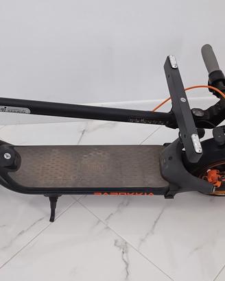 Monopattino Segway Ninebot F40E