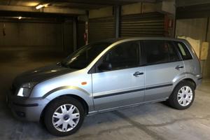 Ford Fusion 1.4 benzina