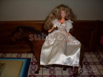 Bambola sissi con cavallo
