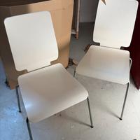 Sedie in legno e metallo