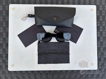 Occhiali da sole Prada neri con custodia originale