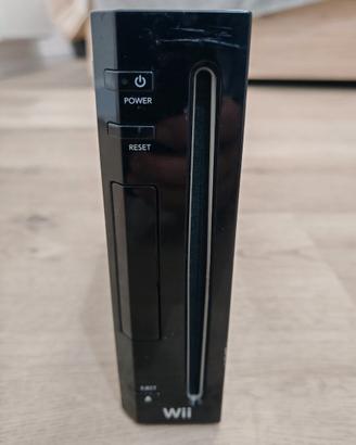 Nintendo WII nera con balance board e 2 controller