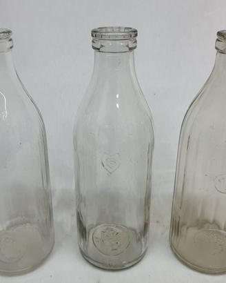 Bottiglie del latte in vetro da 1 litro vintage