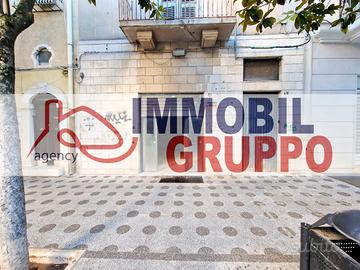 CENTRALISSIMO CORSO CAVOUR locale ampio