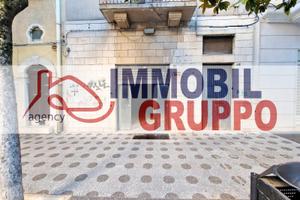 CENTRALISSIMO CORSO CAVOUR locale ampio