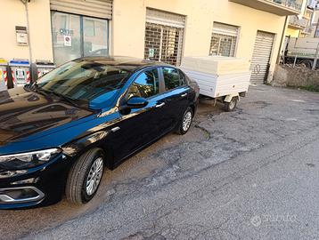 carrello e macchina