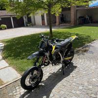 Husquvarna sm 125 cc