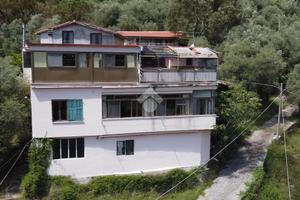 CASA INDIPENDENTE A DOLCEACQUA