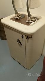 Mobiletto ex porta Singer 