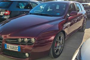 Alfa Romeo 159 J.t.s 2.2 Sportwagon plus cavalli 1
