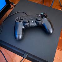 PS4 usata + 6 giochi
