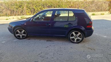  golf 4 confort sport con gancio traino omologato 