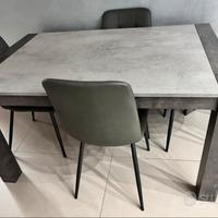 Tavolo + sedie