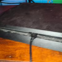 PS4 slim 500Gb 2 joystick 2 fili USB da 2m