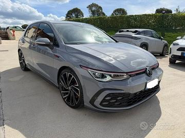 Volkswagen Golf GTI 2.0 TSI DSG