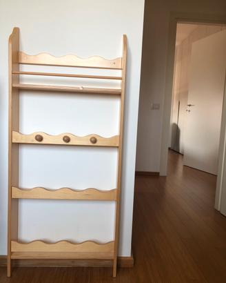 Libreria montessoriana in legno naturale