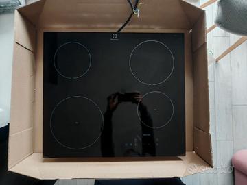 Piano induzione Elettrolux