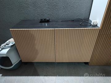 Mobile Besta Ikea con ante Bjorkoviken