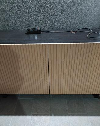 Mobile Besta Ikea con ante Bjorkoviken