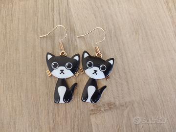 Orecchini con gatto nero e bianco 