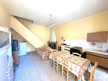 Indipendente con Cortile e terrazza