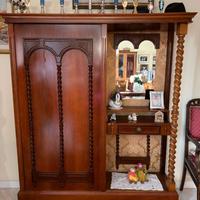 Armadio in stile neorinascimentale anni 50