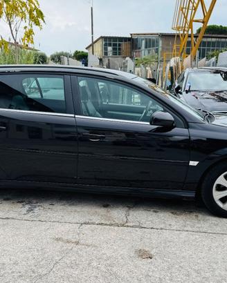 Opel Signum 1.9 CDTI 120CV Cosmo