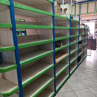 scaffalatura in legno 