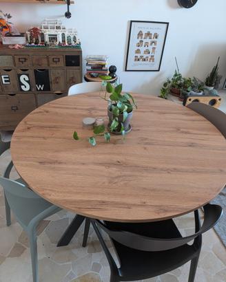 Tavolo rotondo allungabile in rovere rustico
