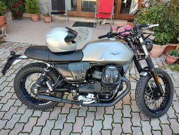 Moto Guzzi V7 III ROUGH