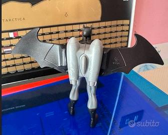 Action figure Batman Mattel con jetpack e ali - DC