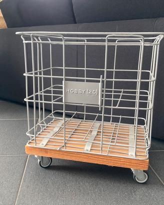 Carrello porta oggetti