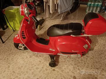 vespa per bambini a batteria 