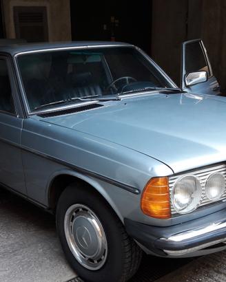 MERCEDES BENZ 123 240D ANNO 1981