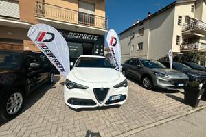 Alfa Romeo Stelvio 2.2 Turbodiesel 180 CV AT8 Q4 B