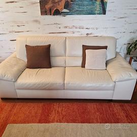 DIVANO IN PELLE DUE POSTI color crema