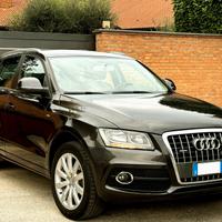 Audi Q5 2.0D aut. "S-line" int/est-Pelle,Nav-FUL